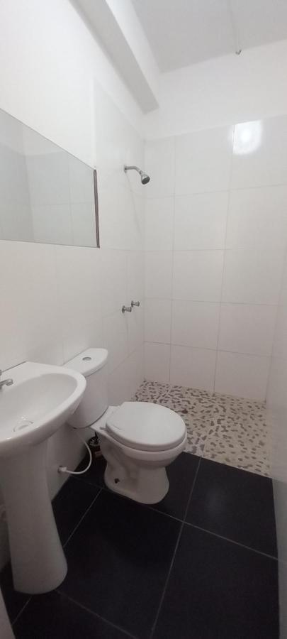 Hospedaje Miraflores Moyobamba Buitenkant foto