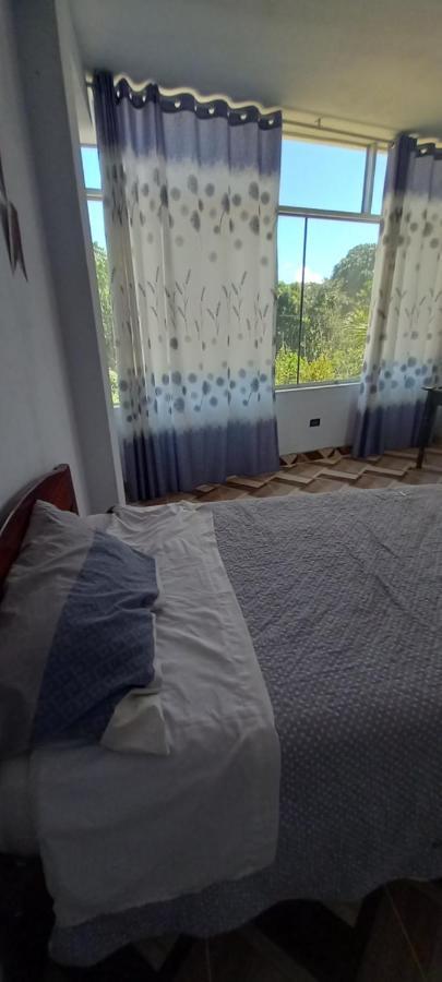 Hospedaje Miraflores Moyobamba Buitenkant foto