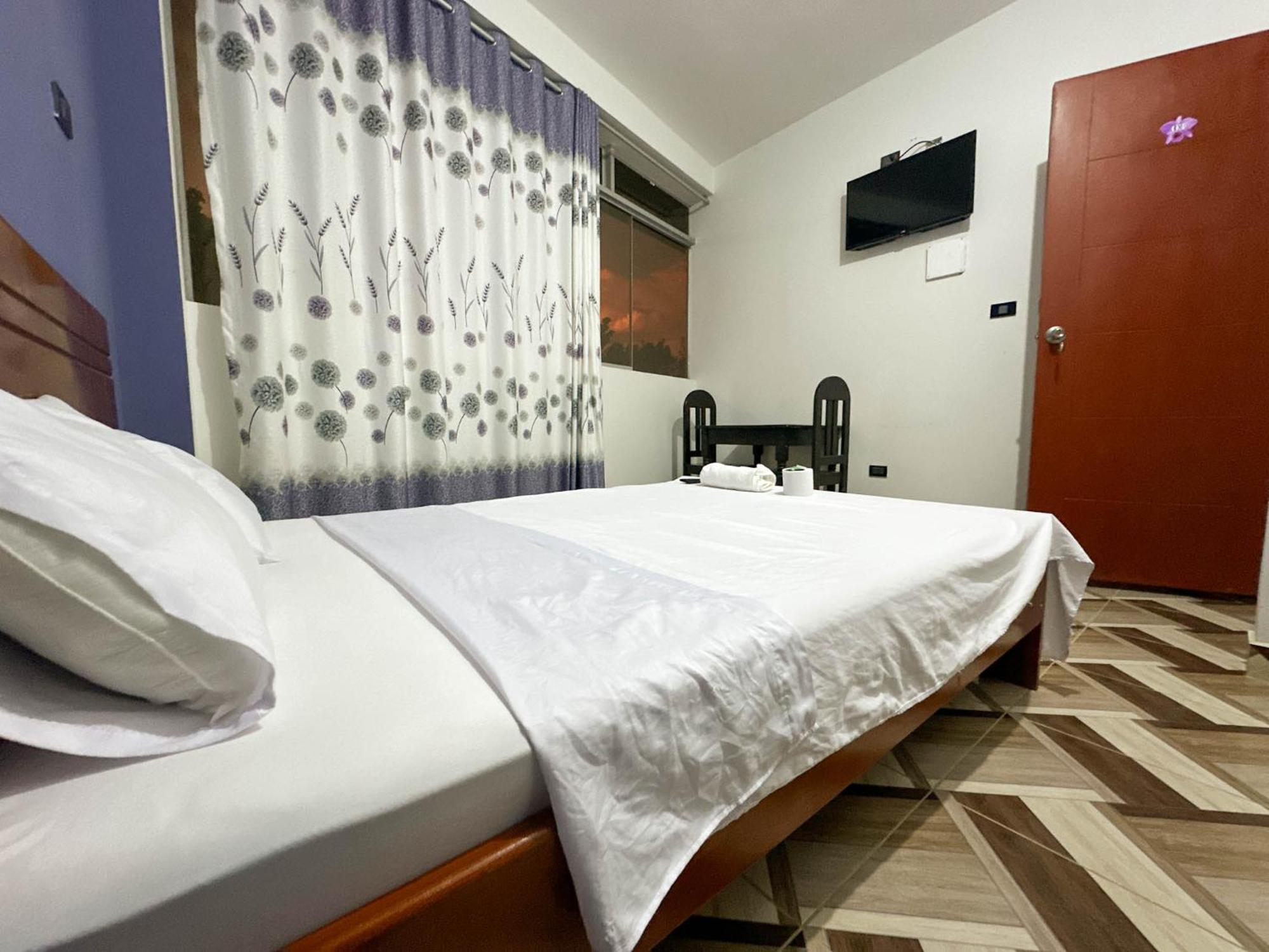 Hospedaje Miraflores Moyobamba Buitenkant foto